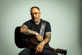 Aaron Lewis is Coming to Hard Rock ...